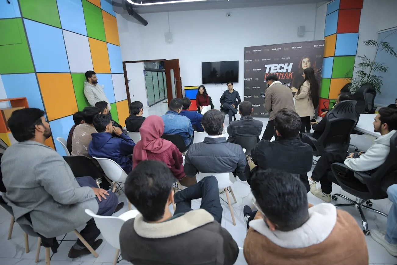 1fER5us22ik1cG4get1zGCYFrvP5Ih6M5=w1920-h868-iv1